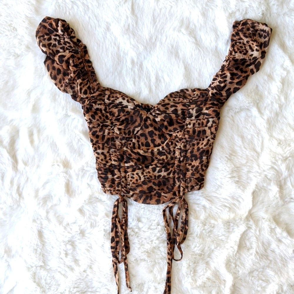 Leopard crop top